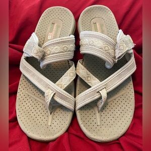 Skechers Outdoor Lifestyle Women’s Beige Comfort Toe-Post Sandals